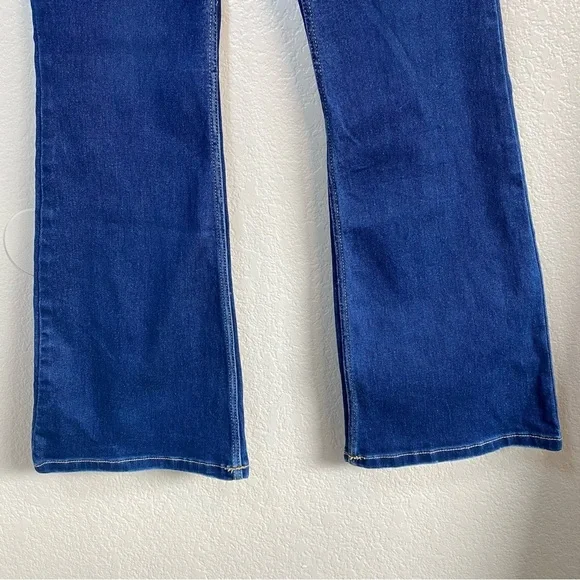 WOMEN'S WRANGLER high rise FIERCE FLARE JEAN - Picture 2 of 10